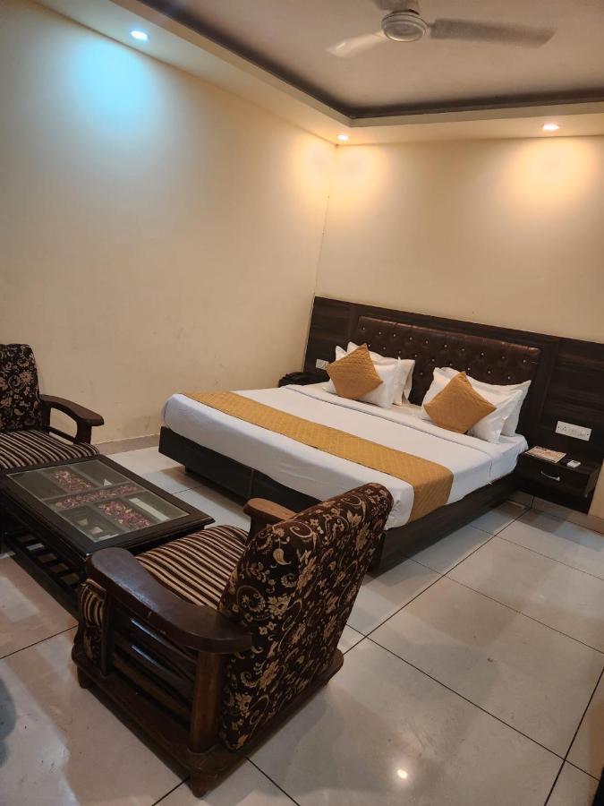 Hotel City Lite Delhi New Delhi Buitenkant foto