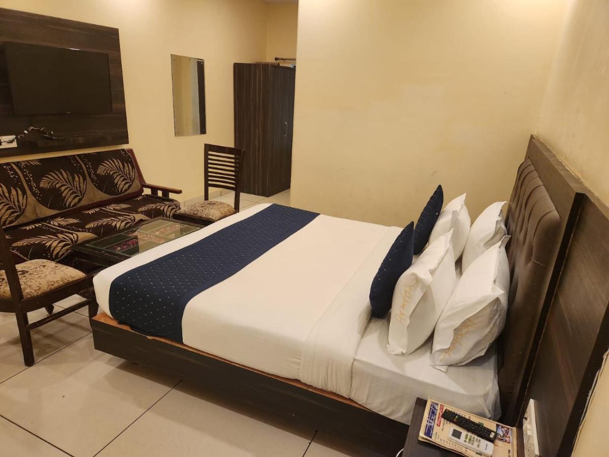 Hotel City Lite Delhi New Delhi Buitenkant foto